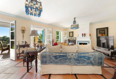 Experience the unique blend of traditional Andalusian charm and luxury at La Solea, an exquisitely designed villa located in the prestigious and gated El Madroñal community in Benahavís.
