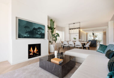 La Maison Saint Germain is an exceptional two-storey townhouse for sale  in the prestigious Golden Mile, a highly sought-after area known for its refined residences, excellent amenities, and seamless connectivity to Marbella’s finest offerings.
