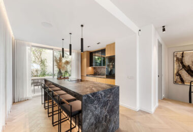 La Maison Saint Germain is an exceptional two-storey townhouse for sale  in the prestigious Golden Mile, a highly sought-after area known for its refined residences, excellent amenities, and seamless connectivity to Marbella’s finest offerings.
