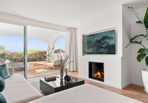 La Maison Saint Germain is an exceptional two-storey townhouse for sale  in the prestigious Golden Mile, a highly sought-after area known for its refined residences, excellent amenities, and seamless connectivity to Marbella’s finest offerings.