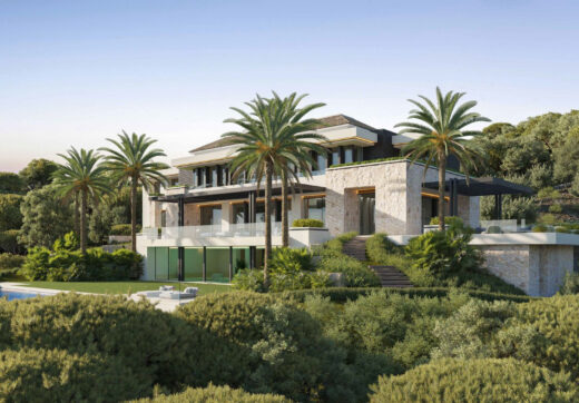 Located in La Zagaleta, this villa offers complete privacy and stunning views of the sea, Gibraltar, and Africa.