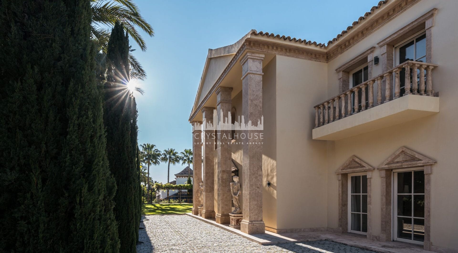 Villa Sinfonía is a remarkable three-floor estate for sale  in the prestigious gated community of Sierra Blanca on the Costa del Sol.