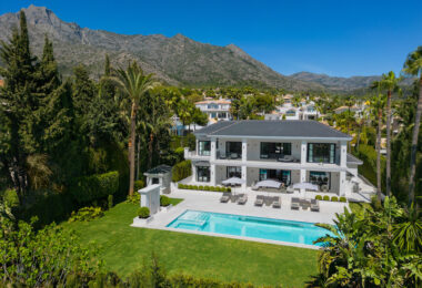 Spectacular 6-bedroom luxury villa in Sierra Blanca, Marbella Golden Mile