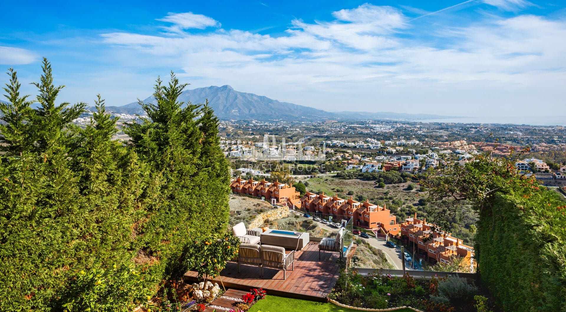Modern semi-detached villa in La Alqueria, Mijas, within a private gated complex of just 8 homes.