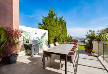 Modern semi-detached villa in La Alqueria, Mijas, within a private gated complex of just 8 homes.