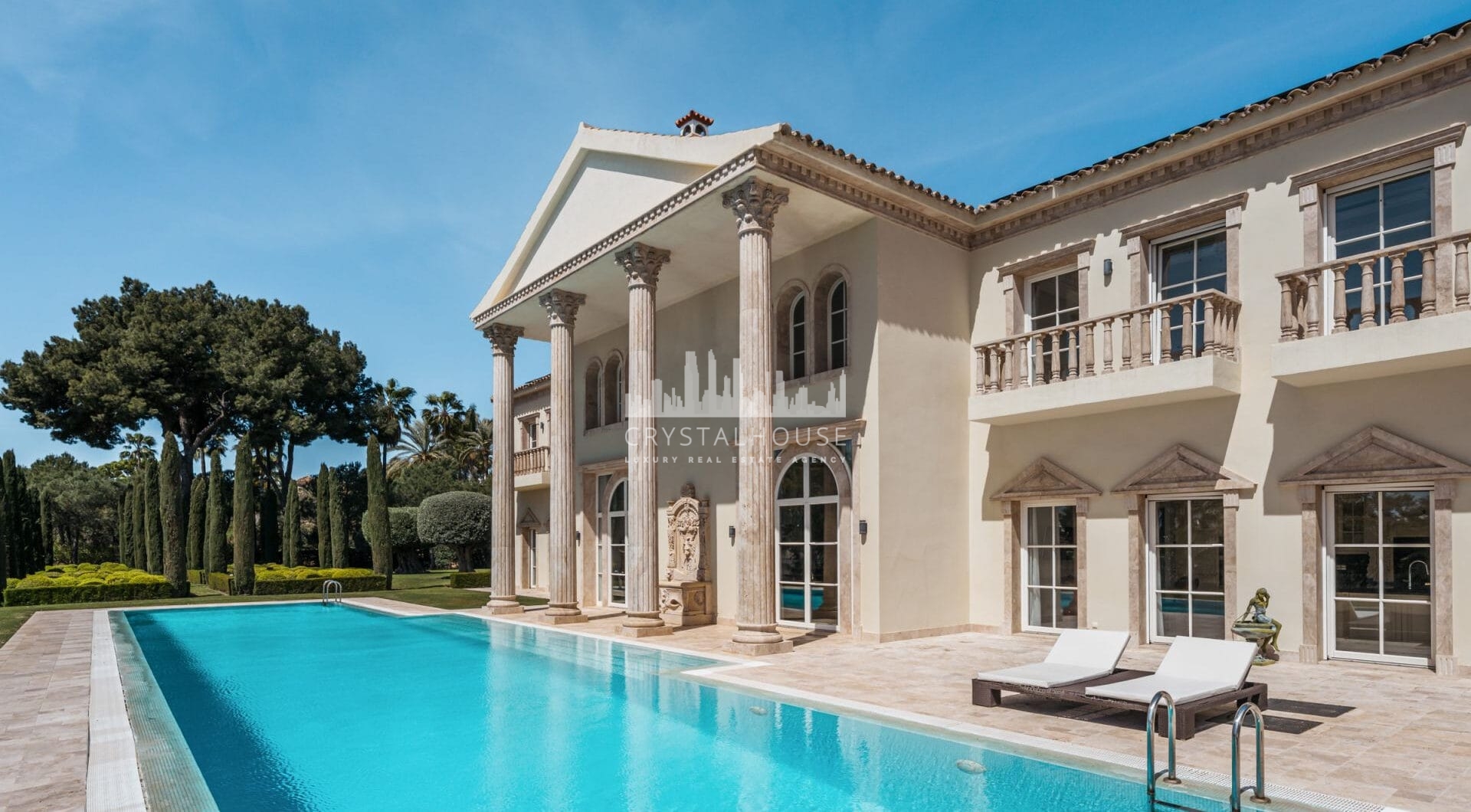 Villa Sinfonía is a remarkable three-floor estate for sale  in the prestigious gated community of Sierra Blanca on the Costa del Sol.