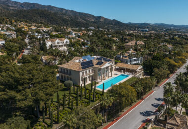 Villa Sinfonía is a remarkable three-floor estate for sale  in the prestigious gated community of Sierra Blanca on the Costa del Sol.