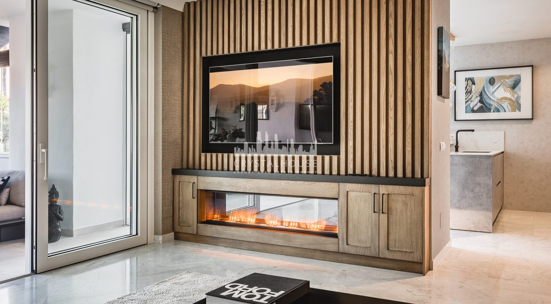 Fully renovated southwest-facing luxury apartment in Japanese Gardens, Marina Puente Romano.