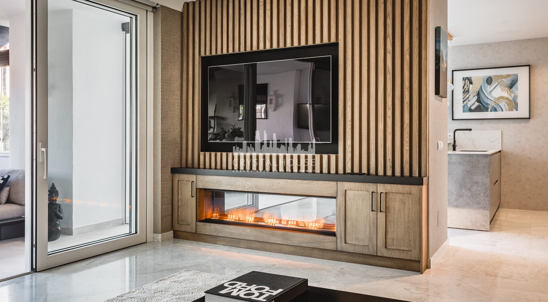 Fully renovated southwest-facing luxury apartment in Japanese Gardens, Marina Puente Romano.
