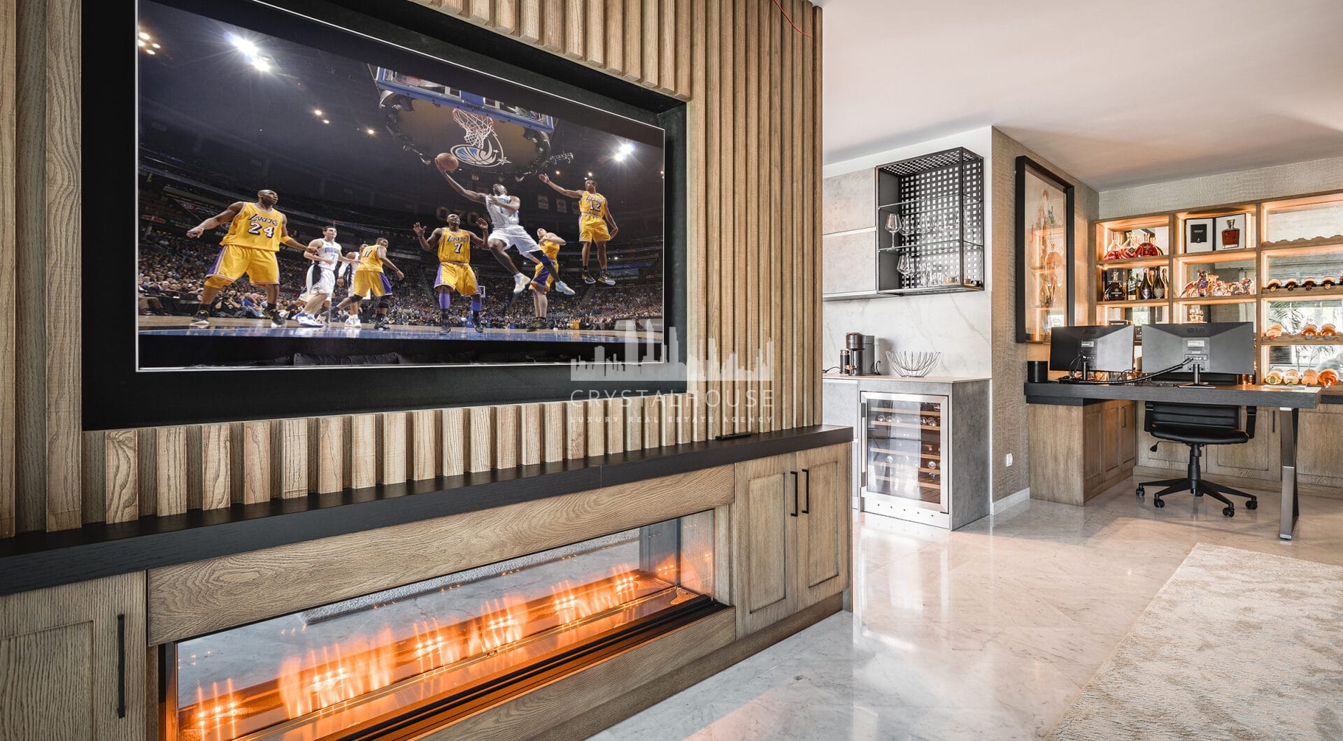 Fully renovated southwest-facing luxury apartment in Japanese Gardens, Marina Puente Romano.