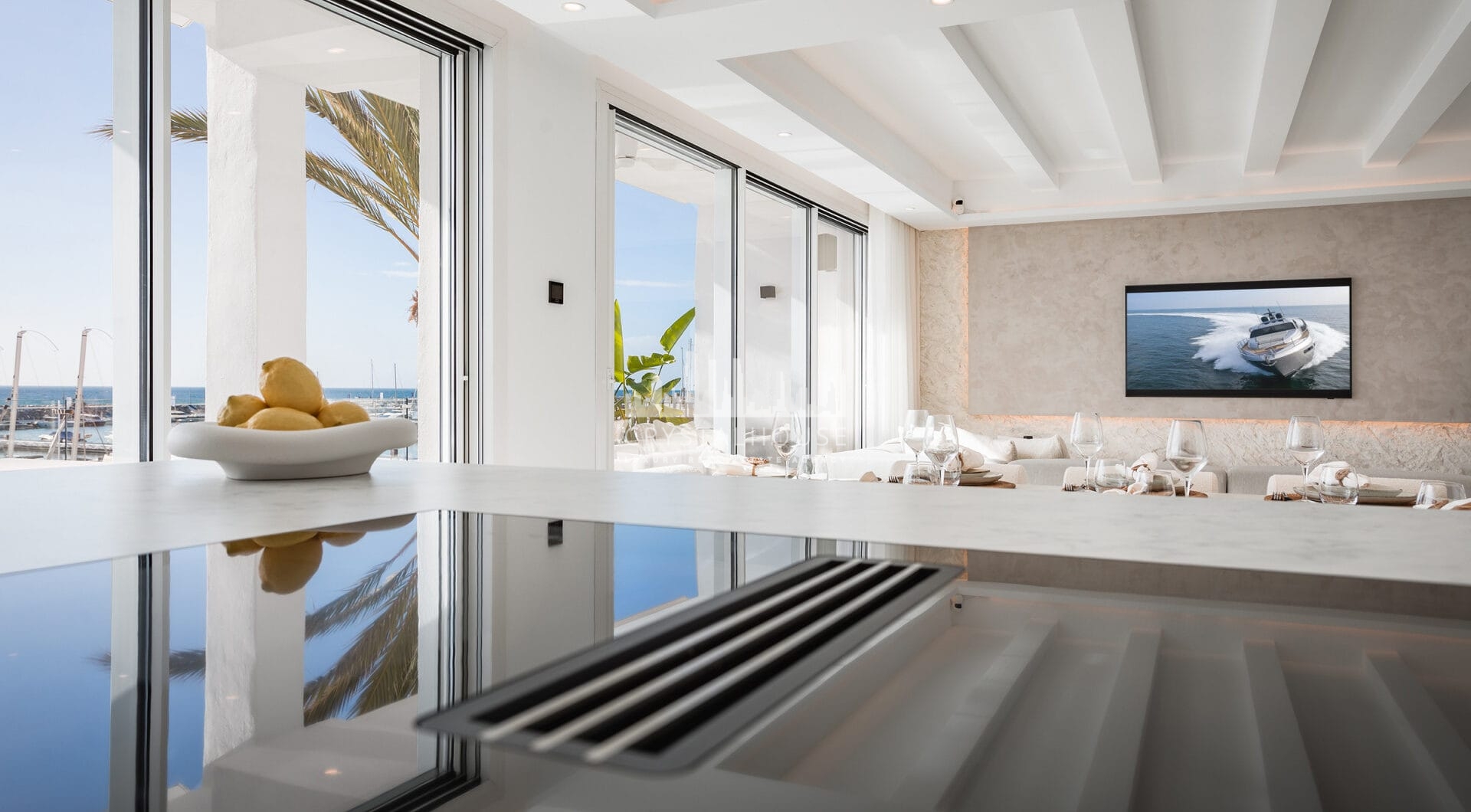 Bright and spacious fully renovated duplex penthouse in frontline Puerto Banús with panoramic marina and sea views. Featuring 4 bedrooms, 4 bathrooms, a modern open-plan living area, high-end marble floors, and a luxury terrace. Fully furnished and redesi