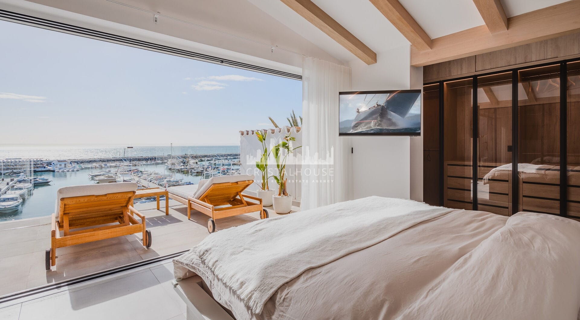 Bright and spacious fully renovated duplex penthouse in frontline Puerto Banús with panoramic marina and sea views. Featuring 4 bedrooms, 4 bathrooms, a modern open-plan living area, high-end marble floors, and a luxury terrace. Fully furnished and redesi