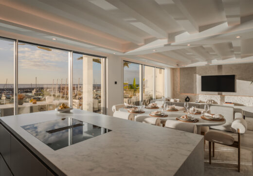 Bright and spacious fully renovated duplex penthouse in frontline Puerto Banús with panoramic marina and sea views. Featuring 4 bedrooms, 4 bathrooms, a modern open-plan living area, high-end marble floors, and a luxury terrace. Fully furnished and redesi