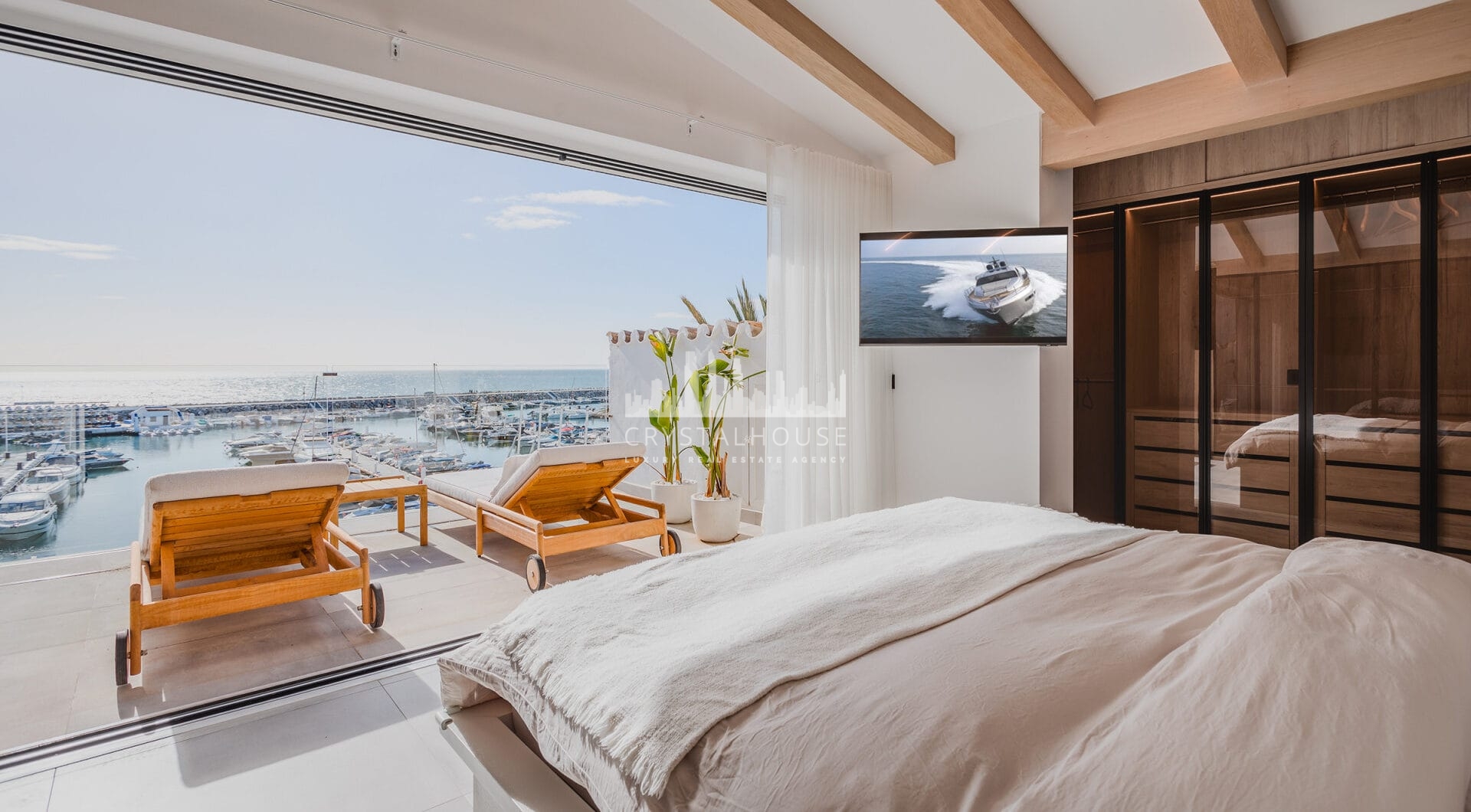 Bright and spacious fully renovated duplex penthouse in frontline Puerto Banús with panoramic marina and sea views. Featuring 4 bedrooms, 4 bathrooms, a modern open-plan living area, high-end marble floors, and a luxury terrace. Fully furnished and redesi