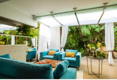 Stylish and fully renovated ground-floor apartment in Las Lomas del Marbella Club, Golden Mile.