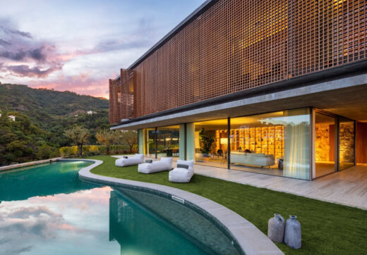 Villa Sienna is a contemporary home for sale in the exclusive gated community of El Madroñal, a peaceful and sought-after area in the hills of Marbella.