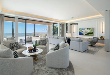 Presenting Villa Solace, a luxurious villa  for sale in the highly sought-after Monte Halcones urbanisation.