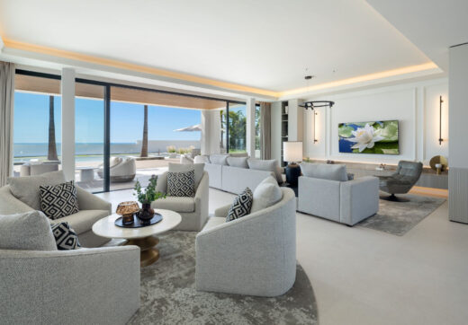 Presenting Villa Solace, a luxurious villa  for sale in the highly sought-after Monte Halcones urbanisation.