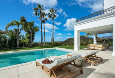 Discover Villa Fortuna, a stunningly renovated luxury villa situated in the prestigious gated community of Los Arqueros, offering spectacular views over the Los Arqueros Golf Course.