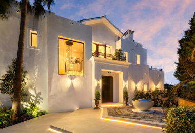 Discover Villa Fortuna, a stunningly renovated luxury villa situated in the prestigious gated community of Los Arqueros, offering spectacular views over the Los Arqueros Golf Course.