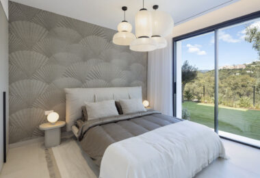 Recently completed, Villa Tiza is a brand-new, high-specification villa for sale and located in an exclusive gated development of just three luxury residences within the La Quinta area.