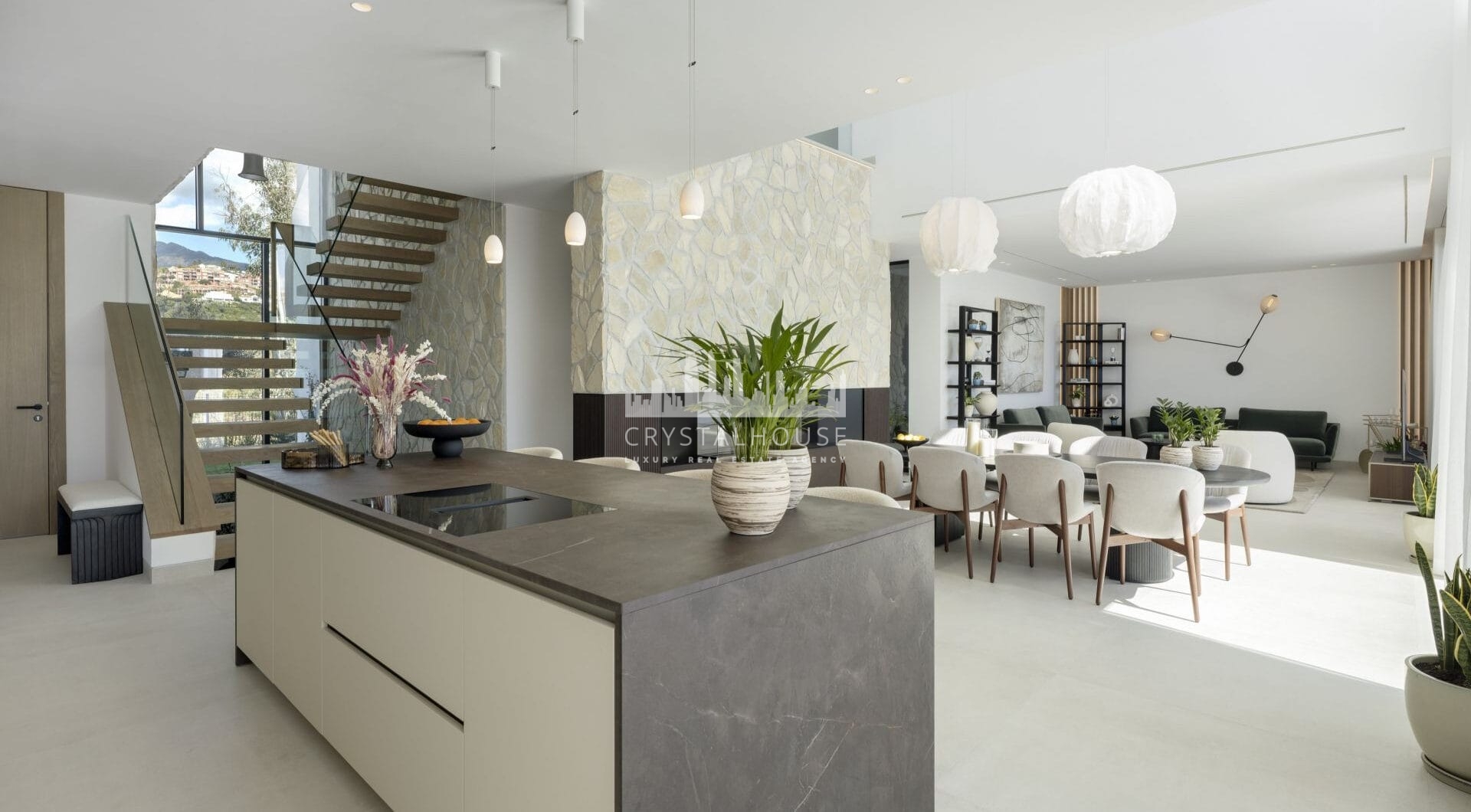 Recently completed, Villa Tiza is a brand-new, high-specification villa for sale and located in an exclusive gated development of just three luxury residences within the La Quinta area.