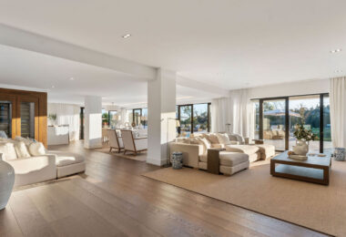 Welcome to this exquisite family home located in the prestigious Los Naranjos area of Marbella, developed by Antima.