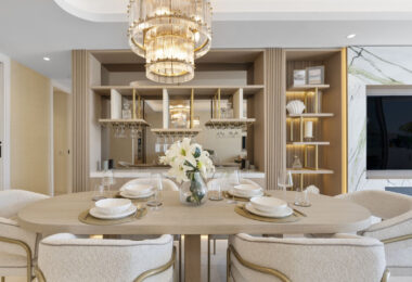 Welcome to your luxurious frontline beach apartment in Puente Romano, Marbella, located within the exclusive and secure urbanization of Jardín Persa.