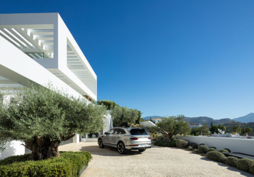 Villa Mika is a contemporary villa for sale in La Quinta.