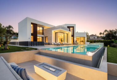 Villa Imagine is an exceptional frontline golf Villa for sale in Las Brisas.