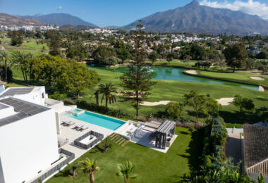 Villa Imagine is an exceptional frontline golf Villa for sale in Las Brisas.