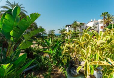 FULLY REFURBISHED LUXURY FLAT IN PUENTE ROMANO BEACH RESORT AND SPA, IN THE HEART OF THE GOLDEN MILE.