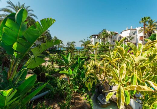 FULLY REFURBISHED LUXURY FLAT IN PUENTE ROMANO BEACH RESORT AND SPA, IN THE HEART OF THE GOLDEN MILE.
