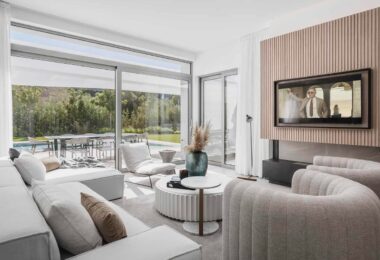 Introducing King’s Hills, a collection of nine luxury villas in the well-established residential area of El Paraiso.