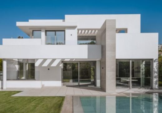 Introducing King’s Hills, a collection of nine luxury villas in the well-established residential area of El Paraiso.