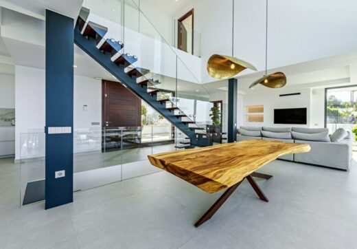 Contemporary villa with sea and mountain views in Benalmádena