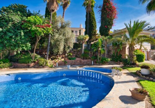 OPULENT FAMILY VILLA WITH INDEPENDENT GUEST HOUSE AND SEA VIEWS IN RINCON DE LA VICTORIA
