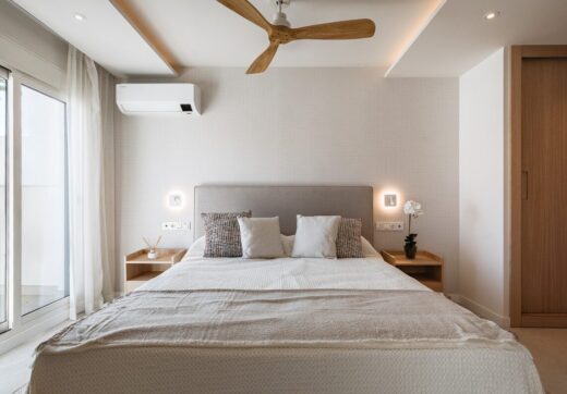 EXQUISITELY RENOVATED 2-BEDROOM APARTMENT LOCATED CLOSE TO ALL AMENITIES IN LA MAESTRANZA, NUEVA ANDALUCÍA
