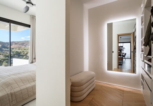 NEW MODERN VILLA WITH GOLF VIEWS IN LA ALQUERÍA, BENAHAVÍS
