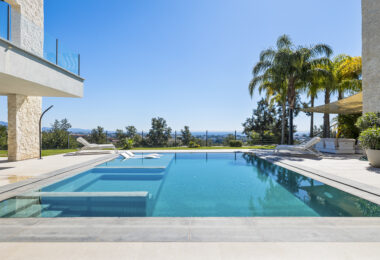 FRONTLINE GOLF - Newly built contemporary villa situated in the prestigious urbanization of La Alquería