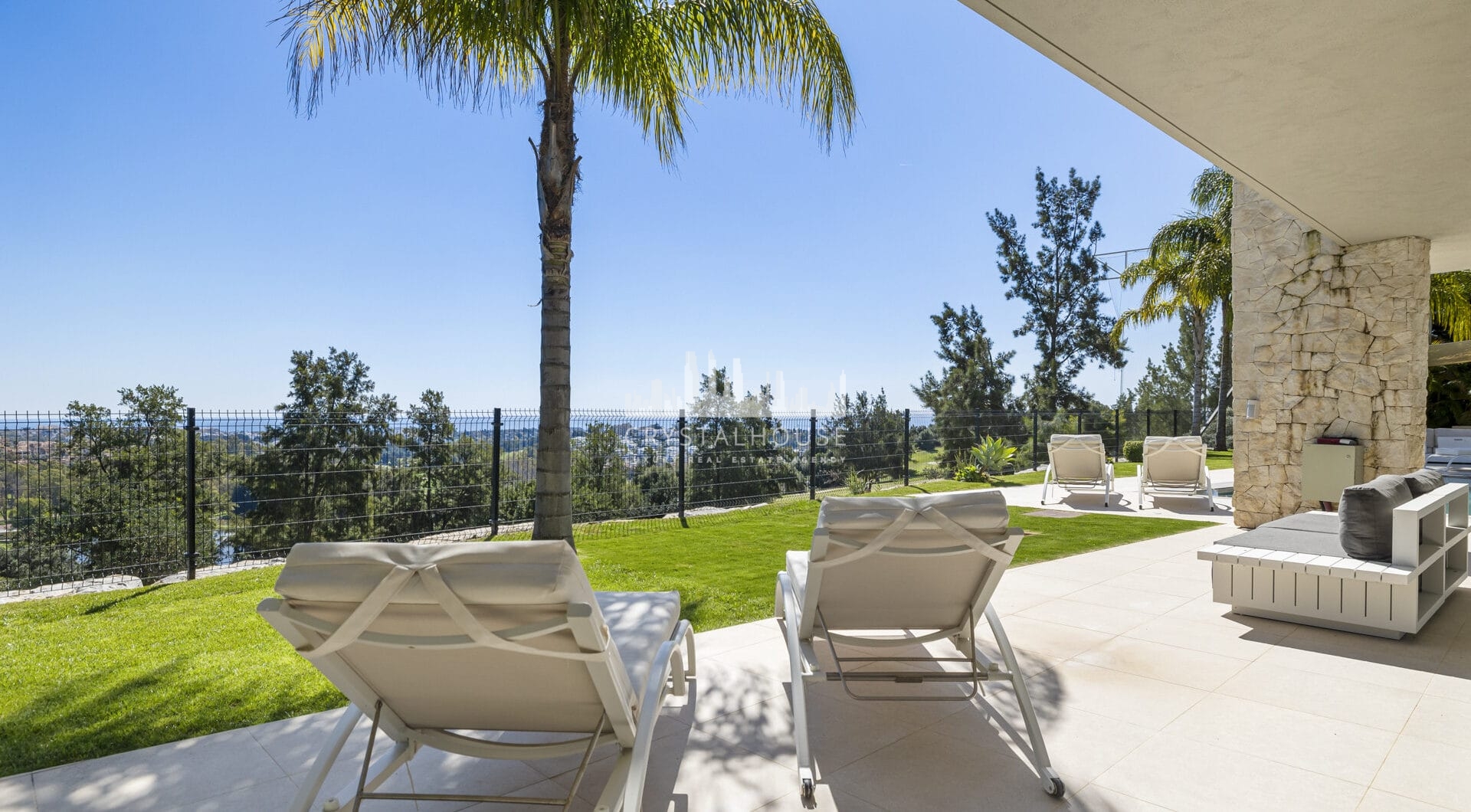 FRONTLINE GOLF - Newly built contemporary villa situated in the prestigious urbanization of La Alquería