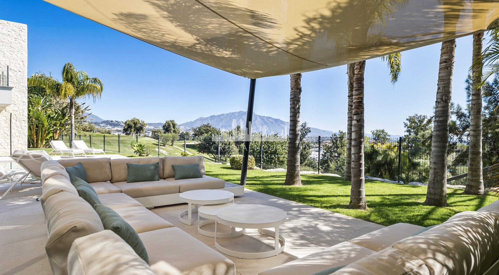 FRONTLINE GOLF - Newly built contemporary villa situated in the prestigious urbanization of La Alquería