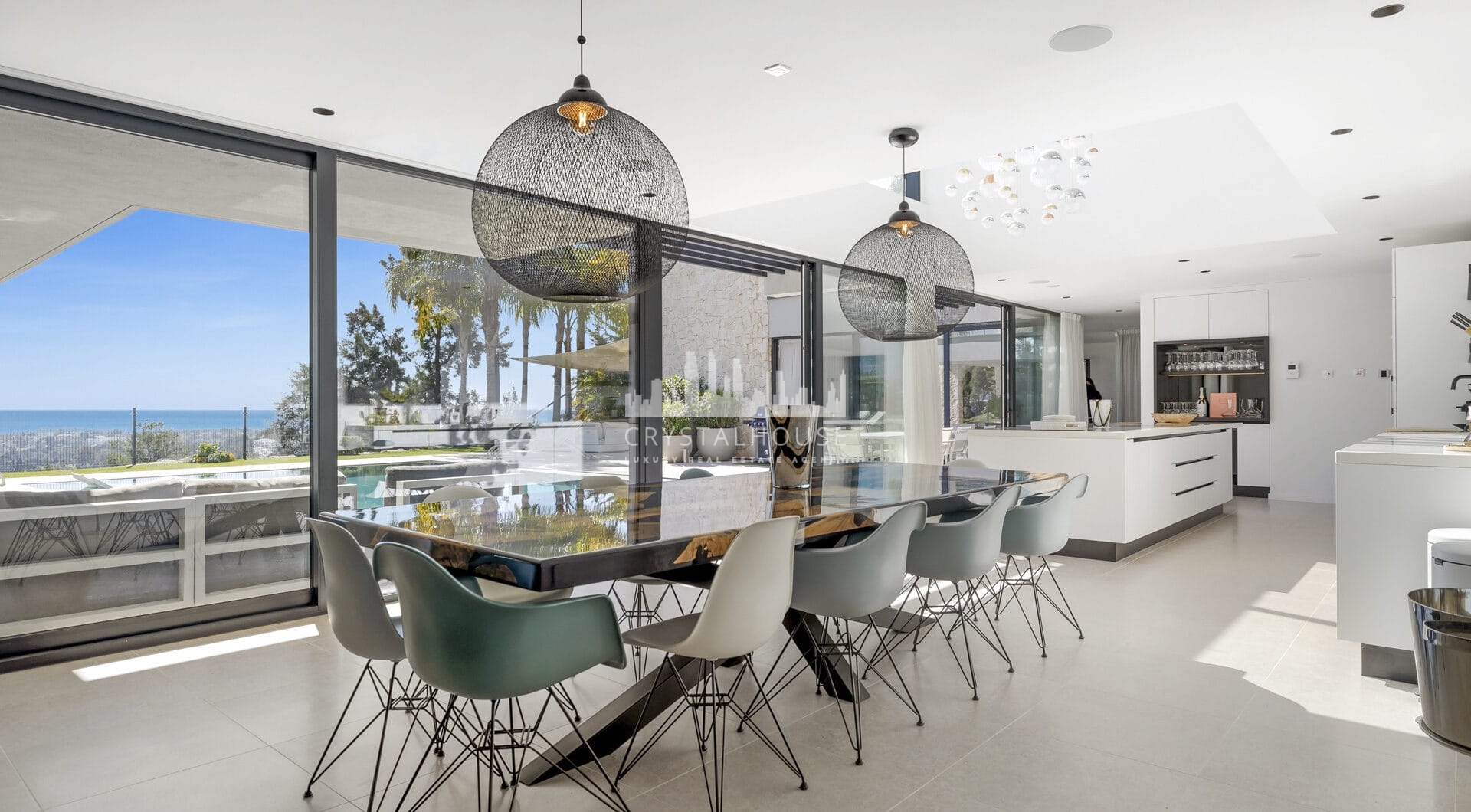 FRONTLINE GOLF - Newly built contemporary villa situated in the prestigious urbanization of La Alquería