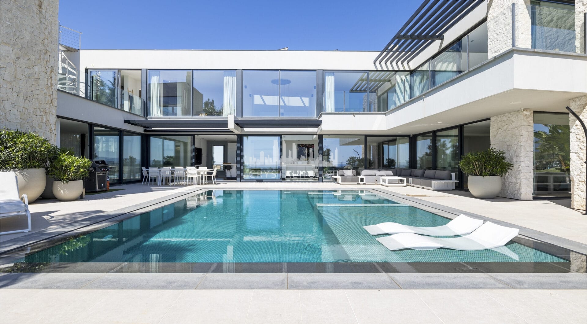 FRONTLINE GOLF - Newly built contemporary villa situated in the prestigious urbanization of La Alquería