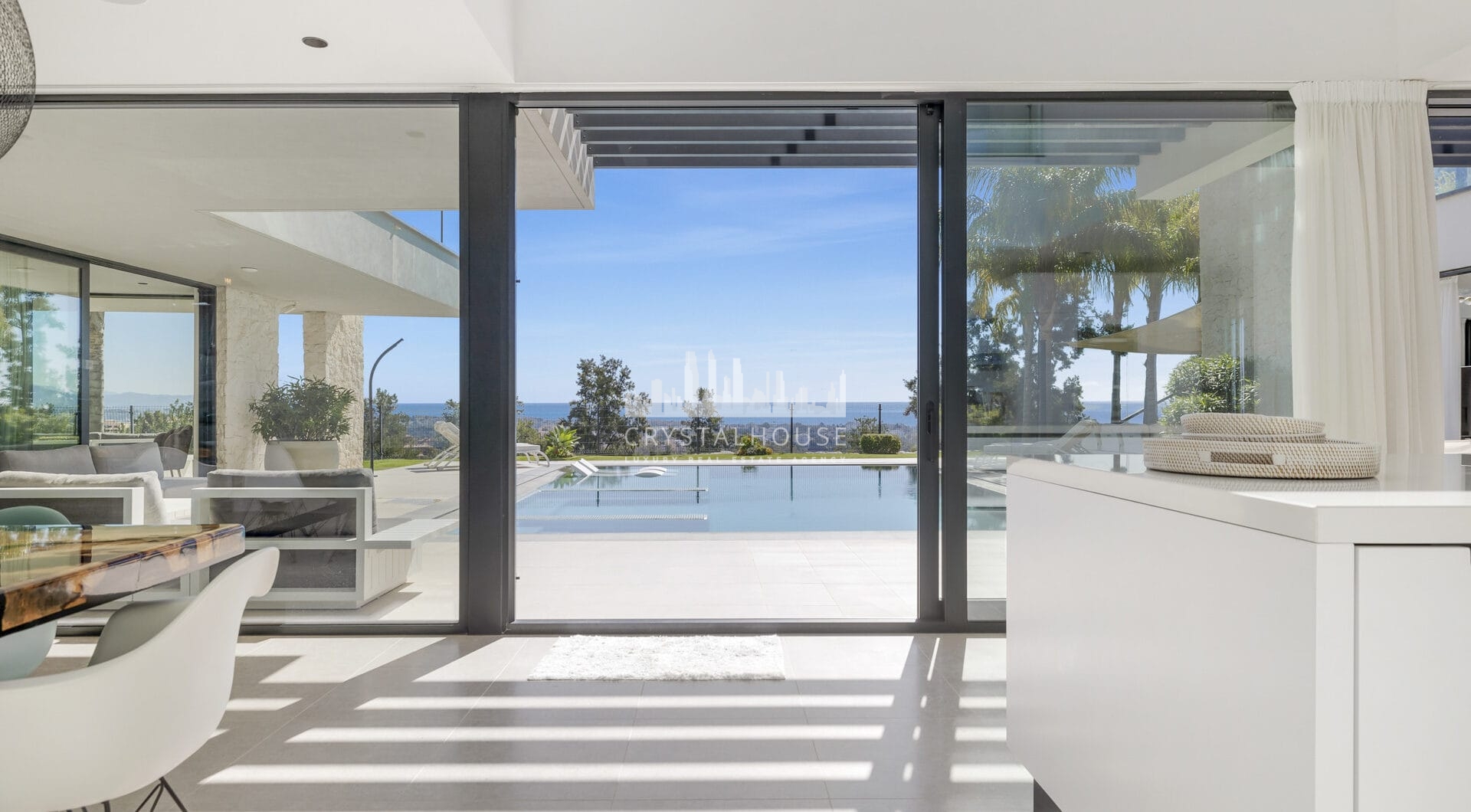 FRONTLINE GOLF - Newly built contemporary villa situated in the prestigious urbanization of La Alquería