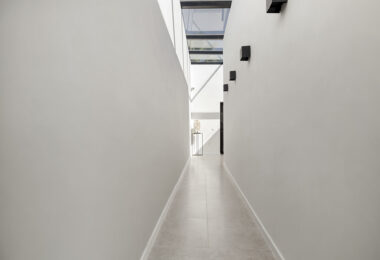 FRONTLINE GOLF - Newly built contemporary villa situated in the prestigious urbanization of La Alquería