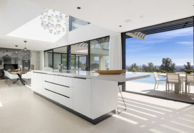 FRONTLINE GOLF - Newly built contemporary villa situated in the prestigious urbanization of La Alquería