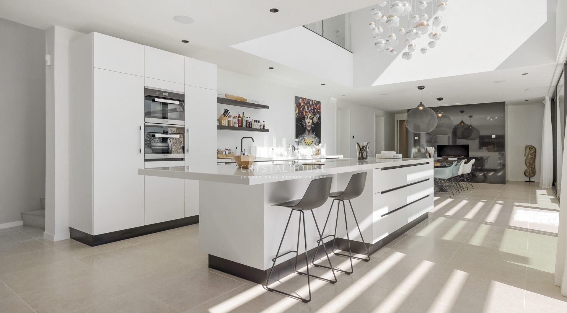 FRONTLINE GOLF - Newly built contemporary villa situated in the prestigious urbanization of La Alquería