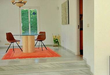 Spacious property for renovation in El Paraiso Medio , Estepona East