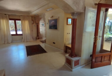Grand Beachside Villa for renovation in Marbella East